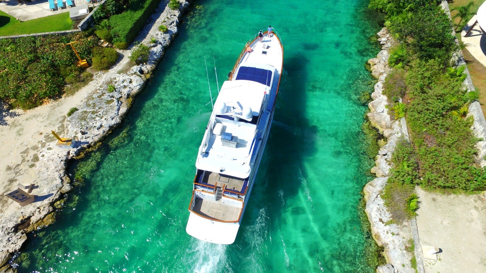 The teak decks of Pura Vida seen from directly above