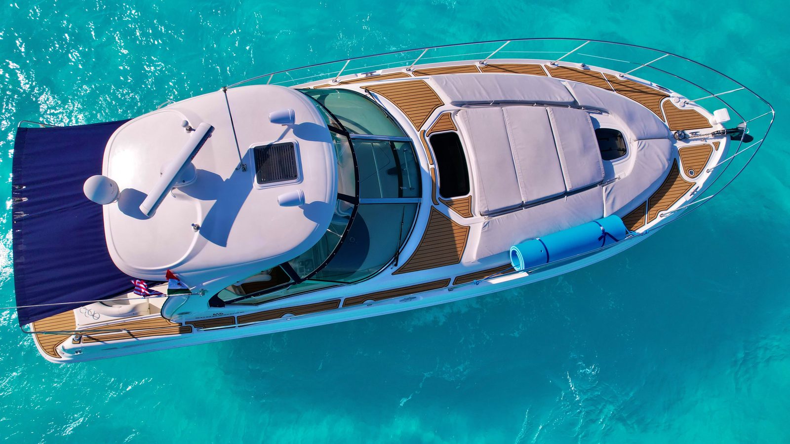 SeaRay 42FT, private motor yacht in Cancún