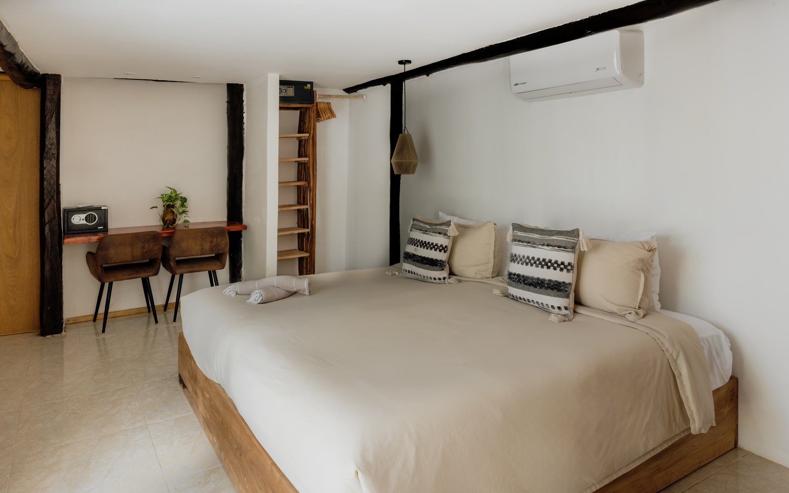 Recámara con cama king