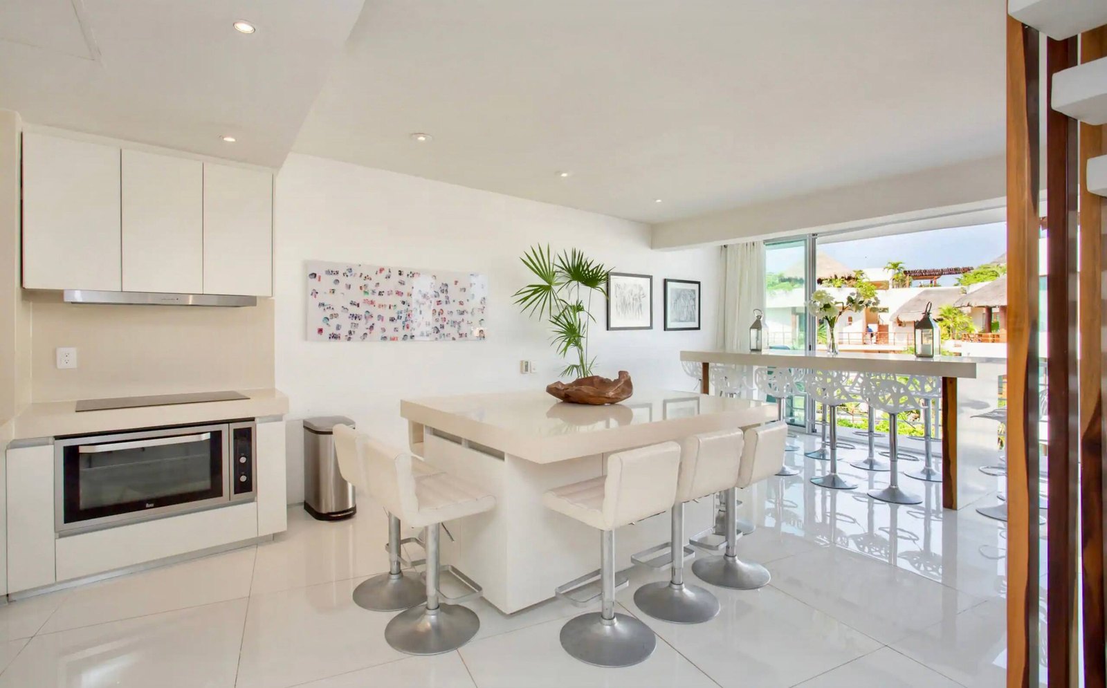 Kitchen island with stools